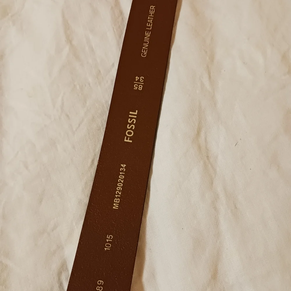 Fossil Brown Genuine Leather Belt logo inside and outside